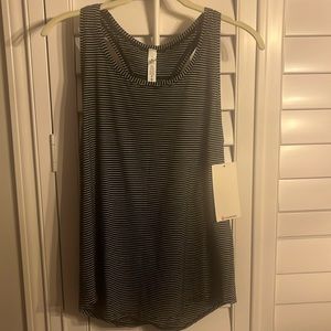 New with tags Lulu tank